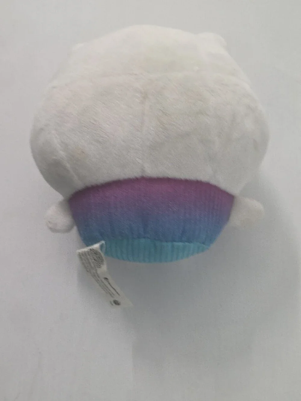 DreamWorks Plush Cupcake Critter - White with Purple and Blue Base